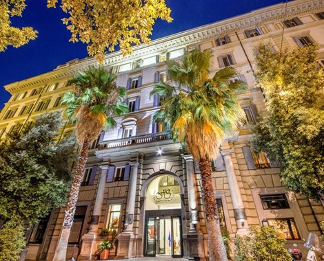 This luxury, 5-star hotel offers a variety of modern, customizable services, specifically designed for its guests to make every stay comfortable and enjoyable