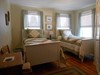 LI 2 twin beds