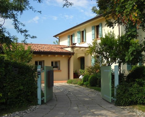THE HOUSE OF THE GARDENER