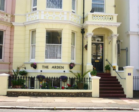 This is a well presented 4-star guesthouse bed and breakfast with classical Victorian looks and 8 bedrooms