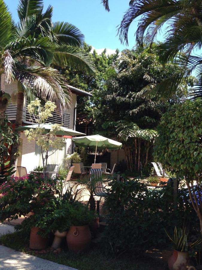 This guest house/hotel is located in Jardin de Oro, in the city of Luque, Paraguay