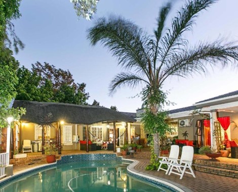 Bed & Breakfast En-Suite Rooms, Luxury Cabins, Budget Friendly Accommodation