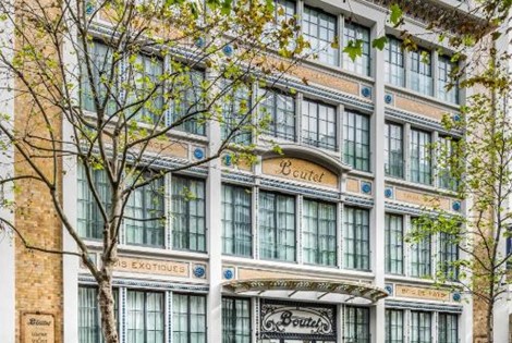 Located in the heart of the authentic Bastille district, near the Marais, our hotel takes pride of place in a setting suffused with history