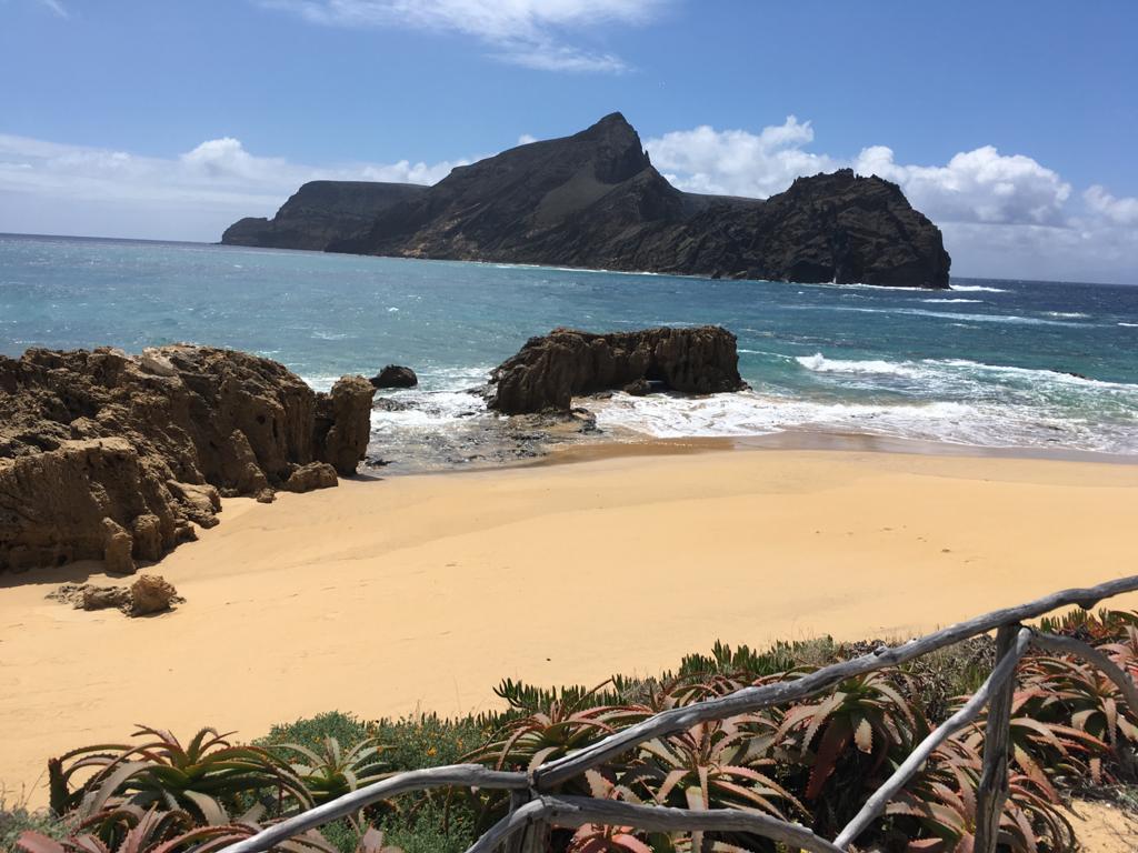 Make yourself comfortable in the splendid natural landscape of Porto Santo,  where a resort will be born, devoted to luxury tourism, in one of the most beautiful beaches of Madeira