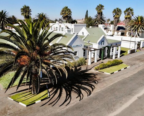 Combining genuine hospitality with personal service, our Hotel offers our guests a luxurious comfortable homely atmosphere