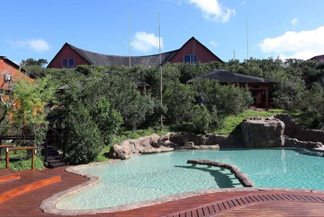 This a 4 star hotel located on the beach of Bilene, 180 kilometres from Maputo. We can be accessed by road, although there is an option of flight, charter planes or even helicopters